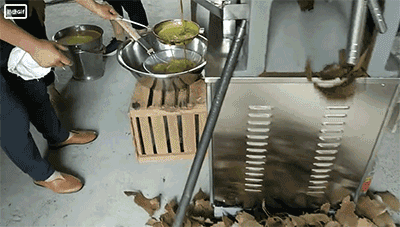 5bfe0fd9e9073.gif 榨油机.gif